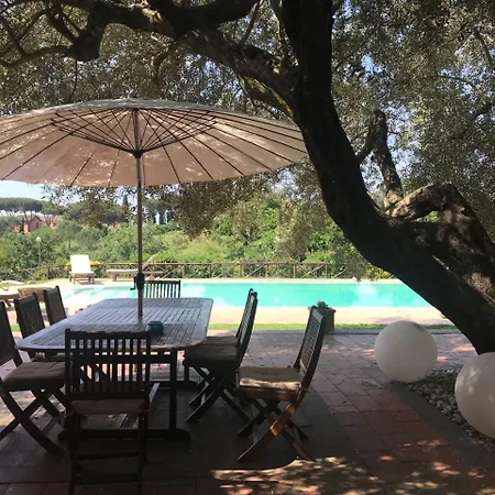 Country House With Pool Шале